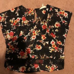 Vintage Beautiful Black Poppy Blouse 🌻🌸
